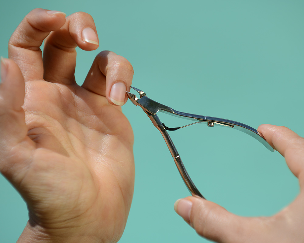 Nail and cuticle nippers from Solingen Nippes